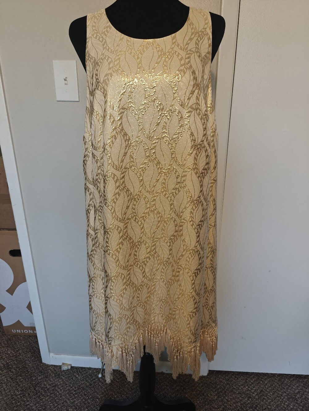 LILLY PULITZER Marquette Silk  Shift Dress L Gold Metallic / Cream Jaquard